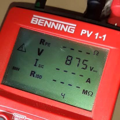 Contrôle au testeur sur installation photovoltaïque